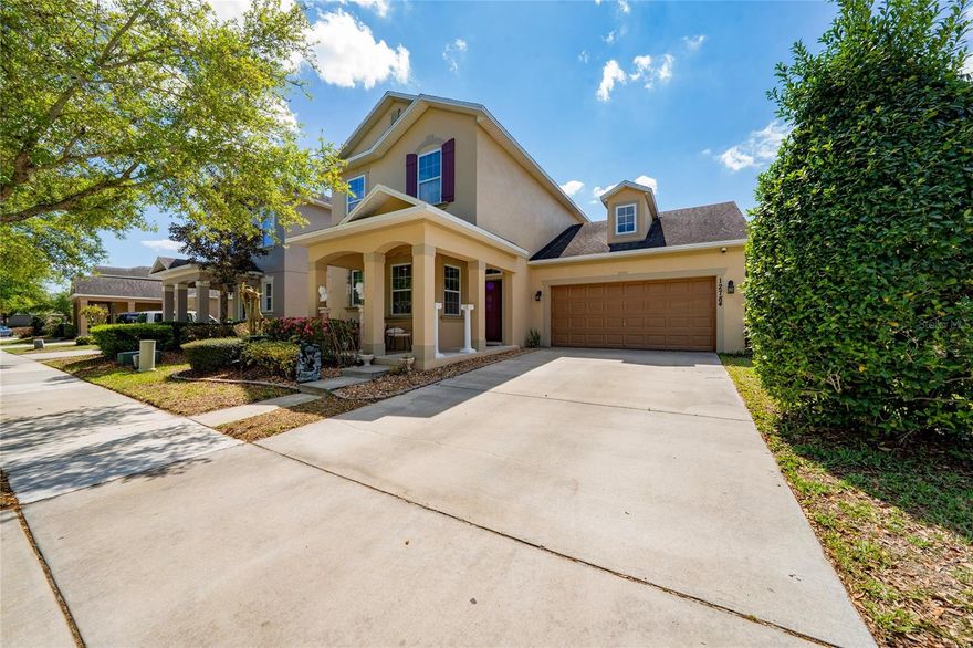 Welcome to this well-maintained 4-bedroom, 2.5-bath home in the desirable Wickham Park community in Windermere. Offering 1,970 square feet of living space, this home is move-in ready and has been thoughtfully cared for.
The layout is both functional and comfortable, making it easy to enjoy everyday living as well as time with family and friends. It’s a home that simply feels right from the moment you walk in.
Enjoy low-maintenance living with an HOA that covers exterior maintenance for normal wear and tear, including roof, exterior painting, and landscaping. Residents also have access to a community pool and clubhouse.
Additional features include a two-car garage, central air, and walkability to nearby schools, adding to the home’s overall convenience.
Located just minutes from Walt Disney World Resort and close to Winter Garden Village, this home also offers convenient access to nearby grocery shopping, including Publix, along with a variety of dining and everyday essentials.
This property offers the perfect balance of location, comfort, and ease of living.