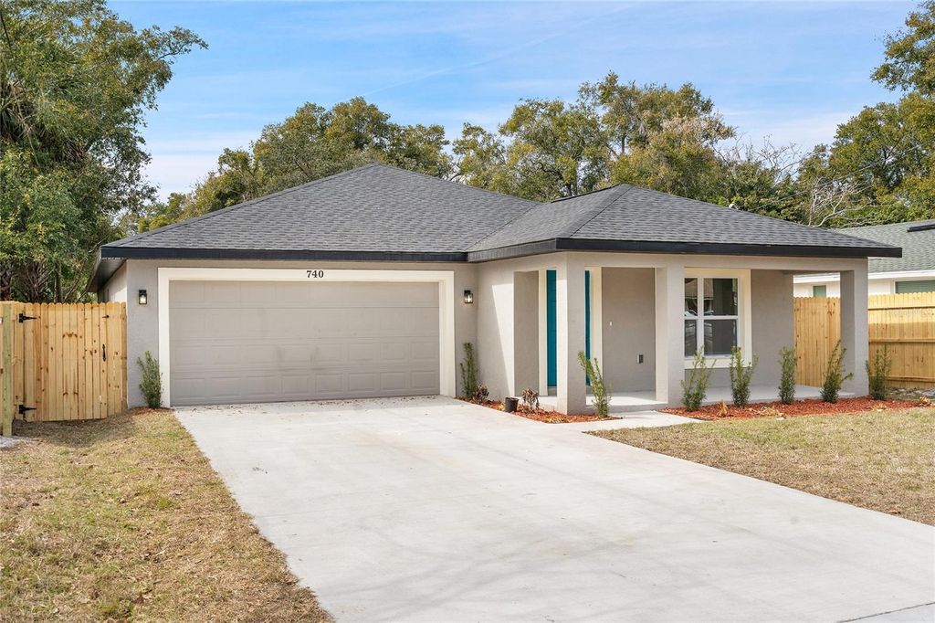 Photo of 740 S Washington Avenue, Apopka, FL 32703 (MLS # O6380621)