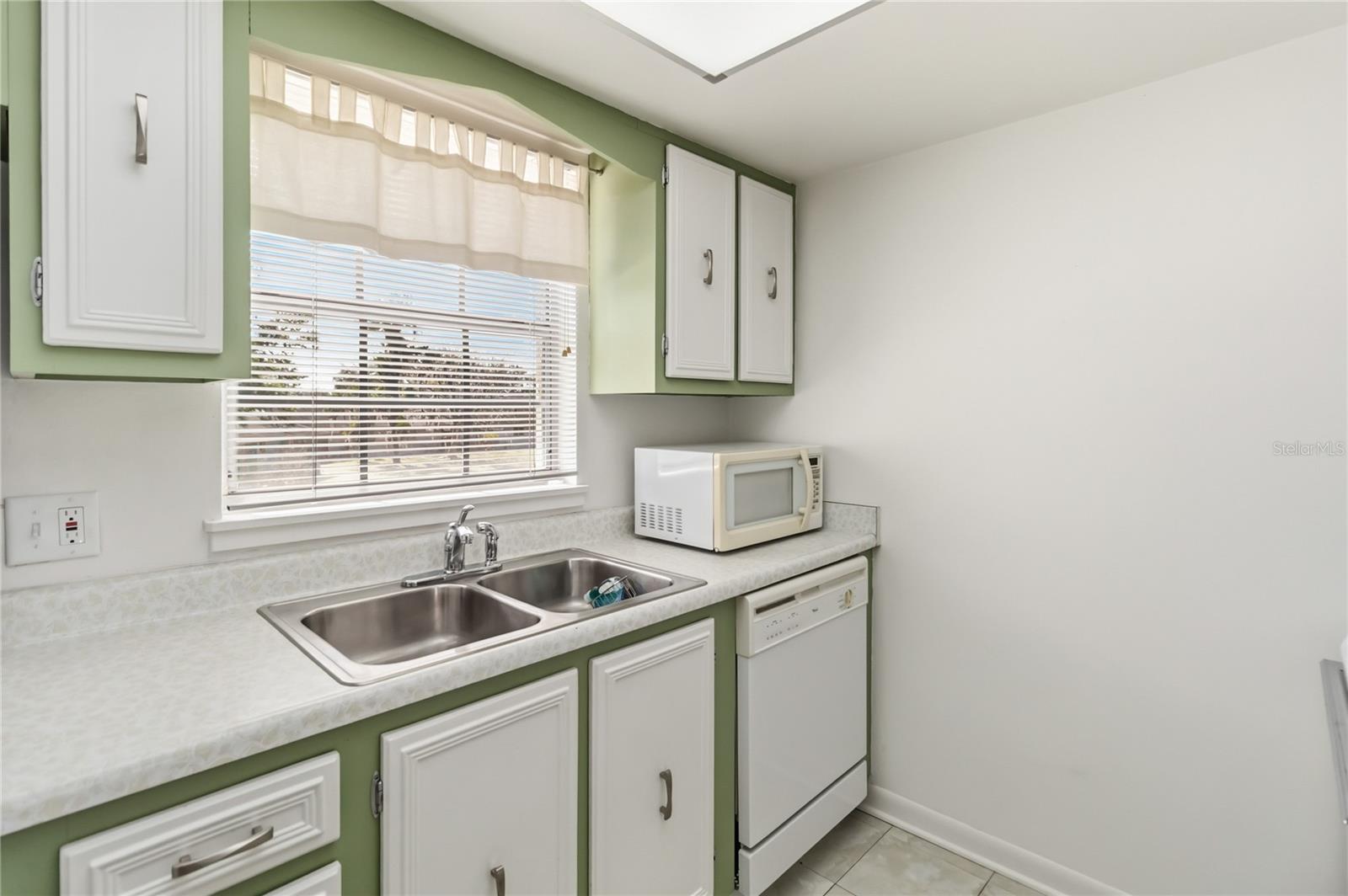 HEATHER HALL CONDO - Residential