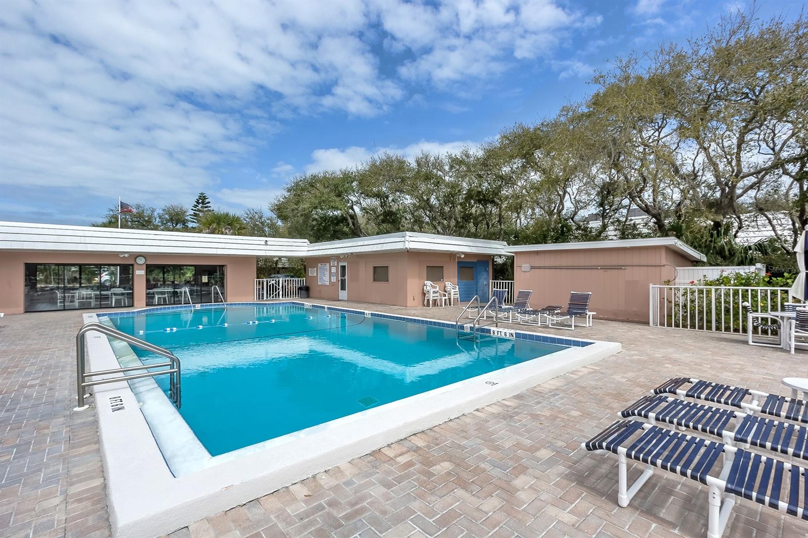 Bahamian Club Units 01-03 Inc - Residential