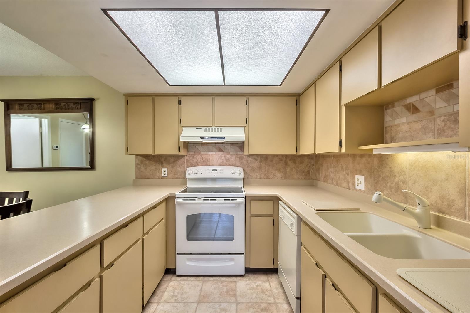 Bahamian Club Units 01-03 Inc - Residential