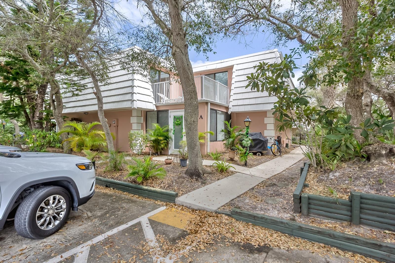 Bahamian Club Units 01-03 Inc - Residential