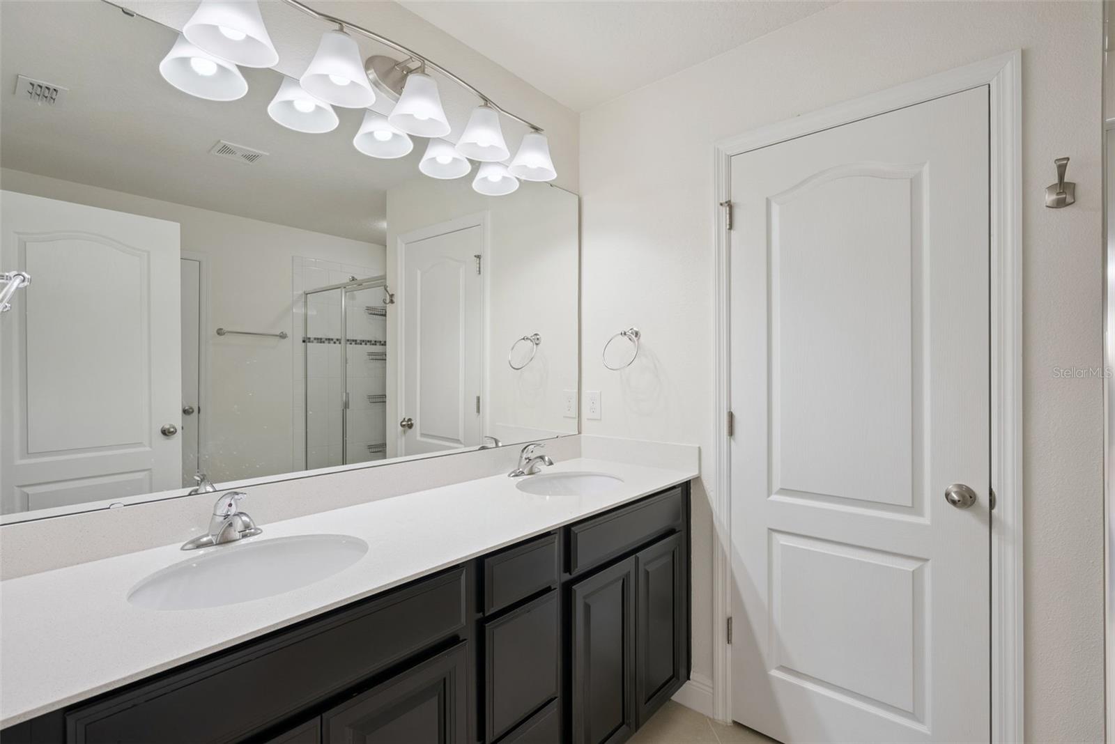 ALOMA TRAILS - Residential