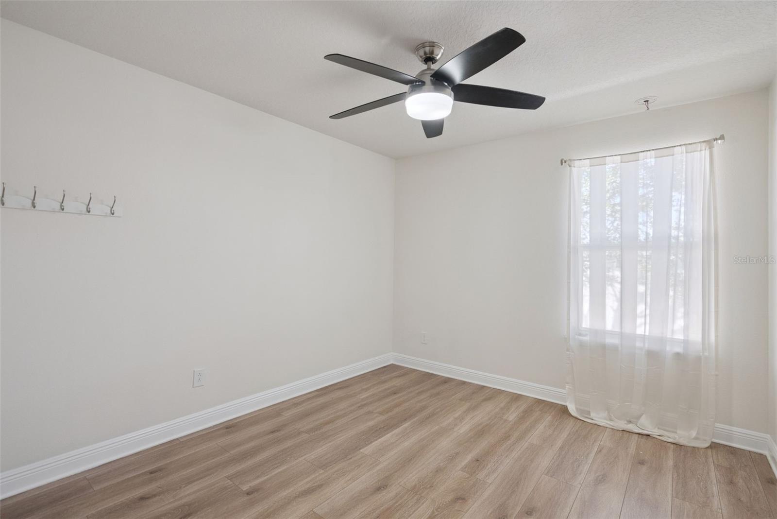 ALOMA TRAILS - Residential