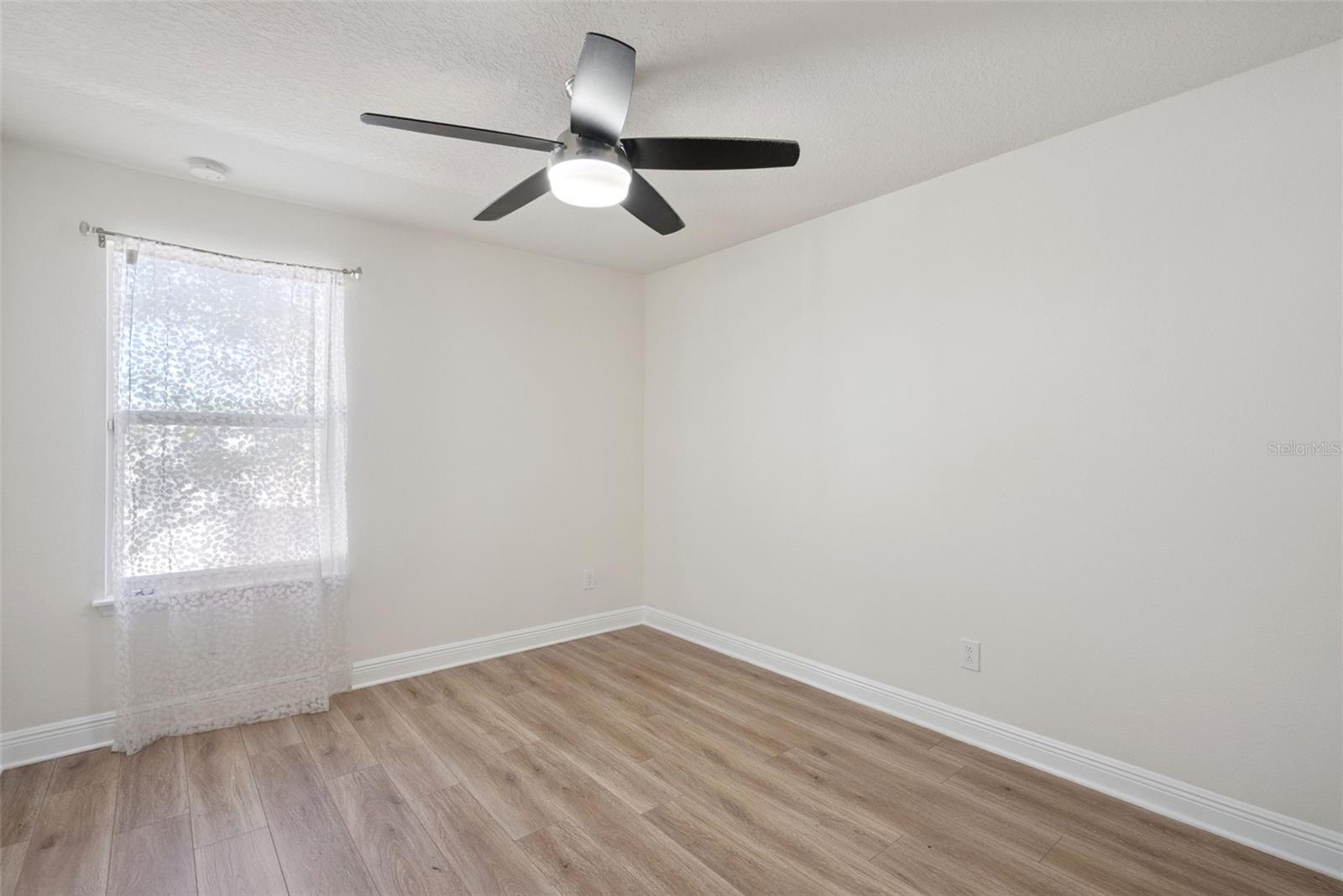 ALOMA TRAILS - Residential