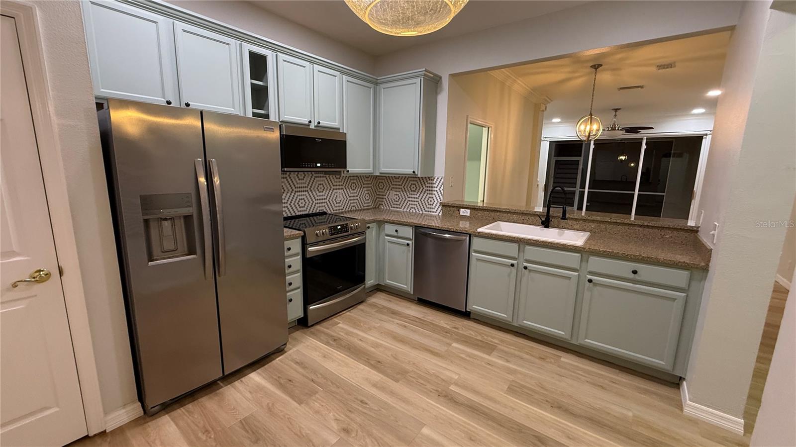 COVERED BRIDGE TWNHMS - Residential Lease