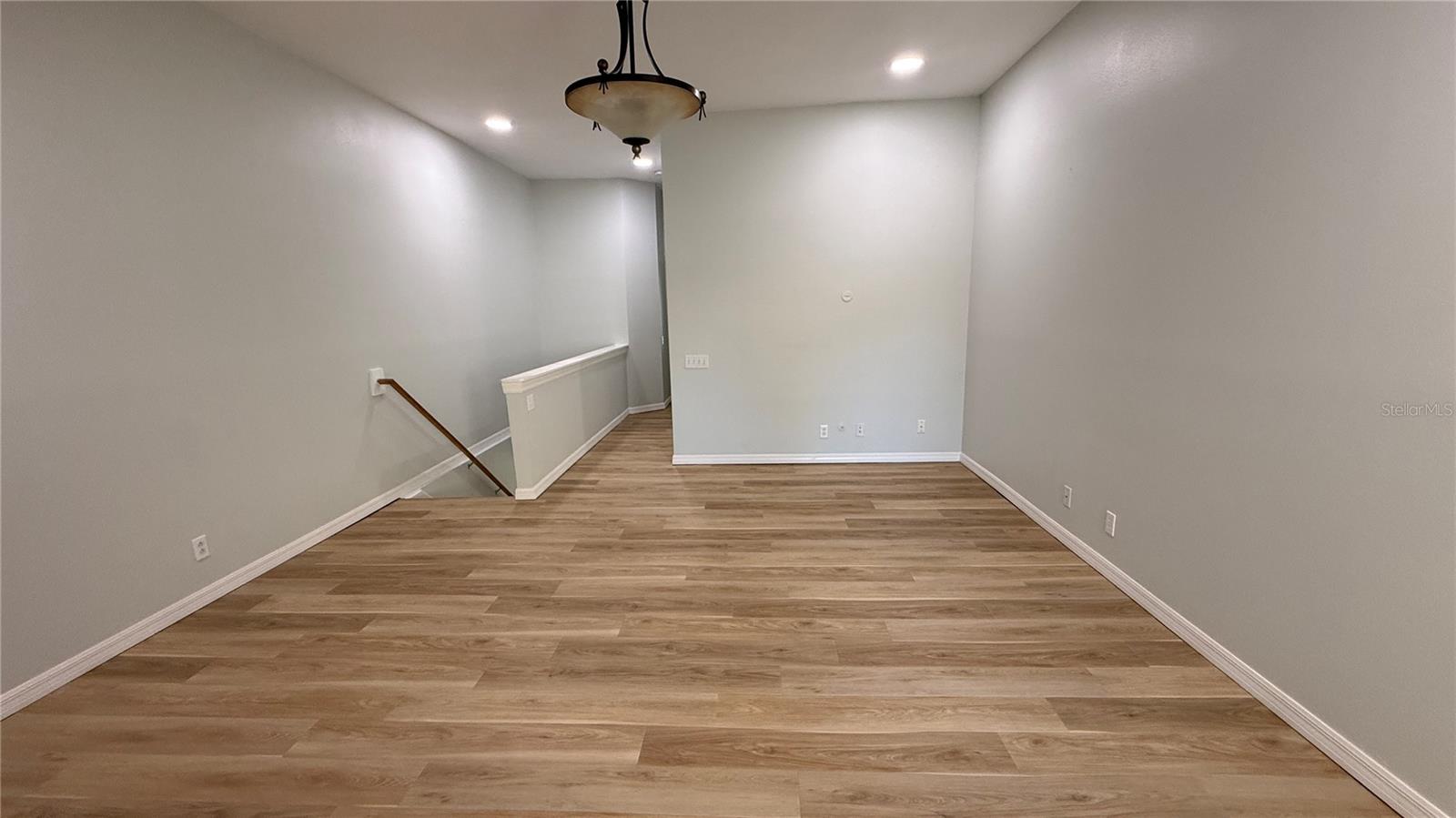 COVERED BRIDGE TWNHMS - Residential Lease