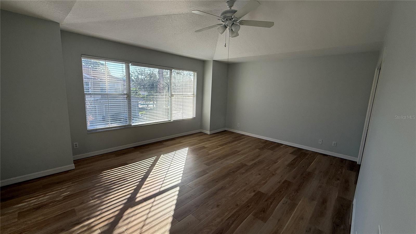 COVERED BRIDGE TWNHMS - Residential Lease