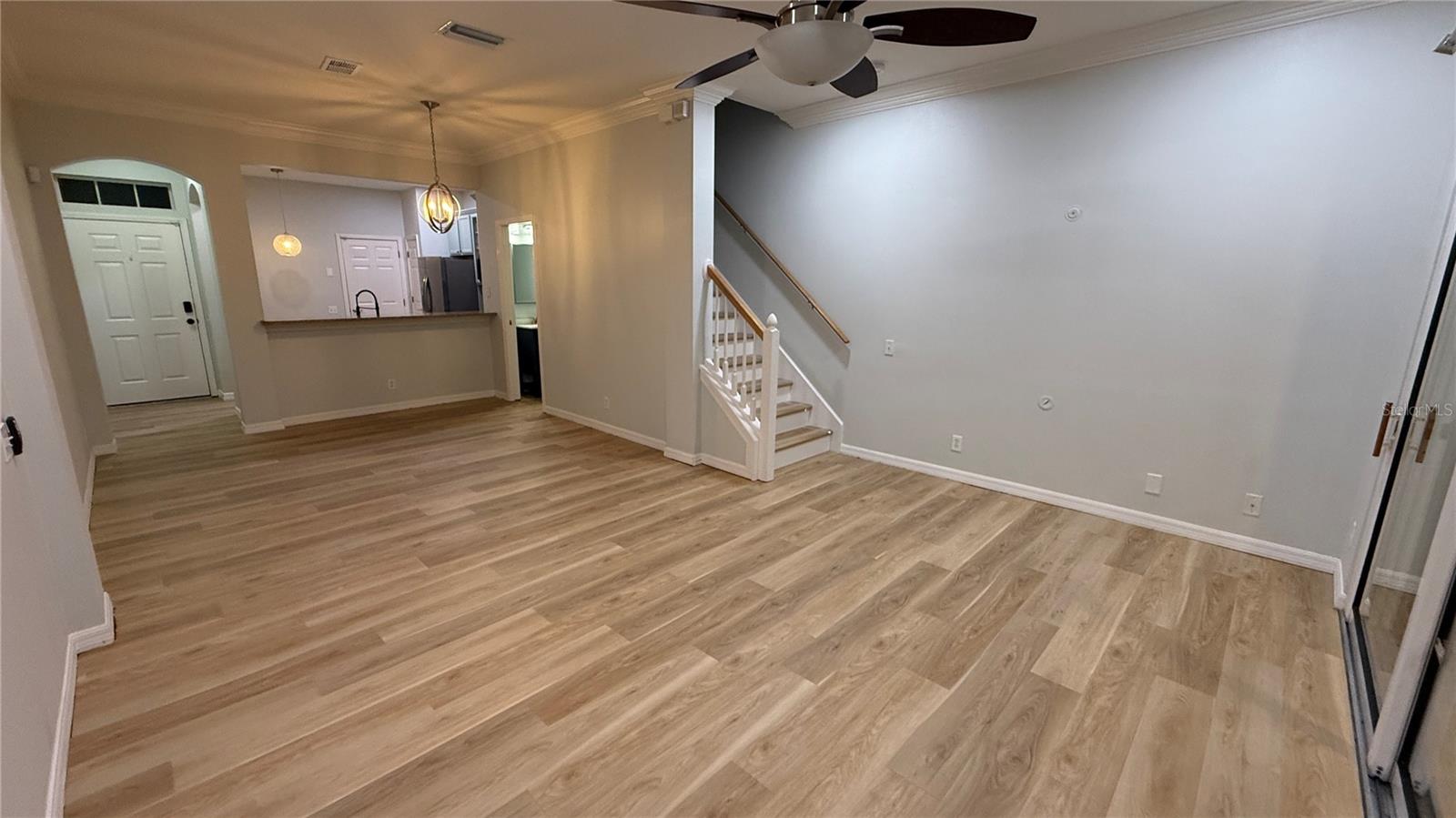 COVERED BRIDGE TWNHMS - Residential Lease