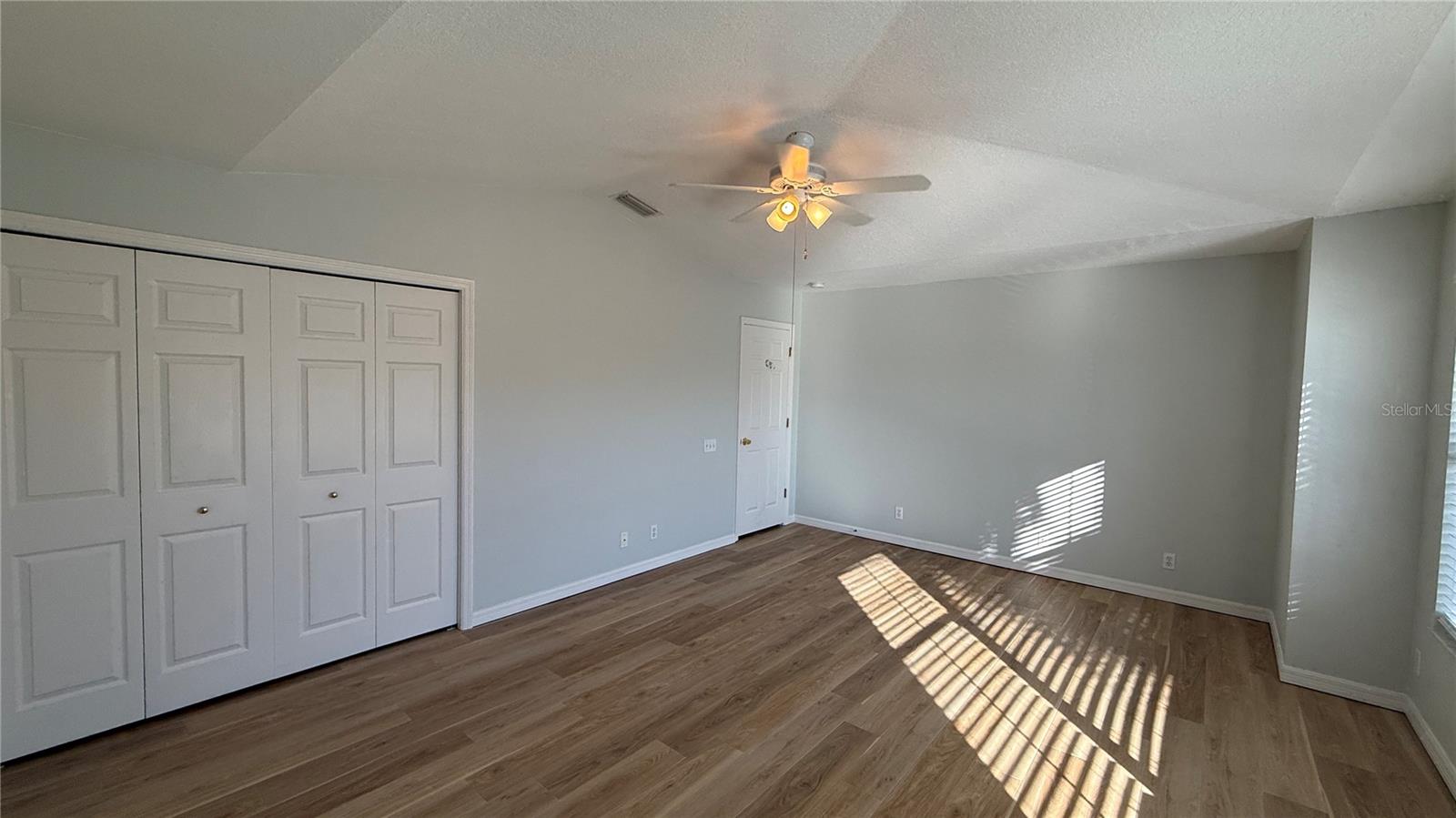 COVERED BRIDGE TWNHMS - Residential Lease