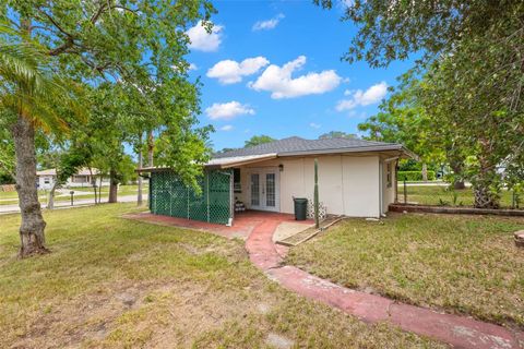 A home in PALM HARBOR