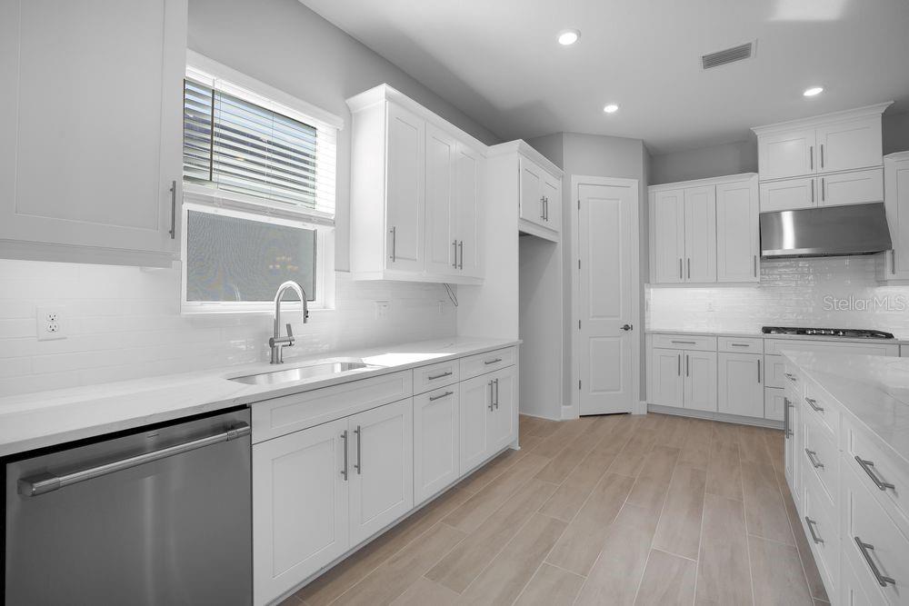 10467 ECLIPSE STREET