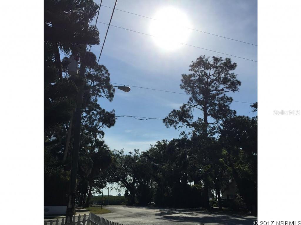 Hart In Riverside Park - Residential