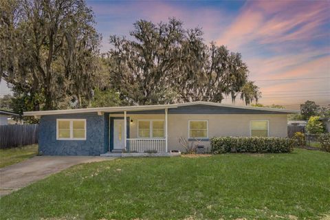 826 CHEROKEE CIRCLE SANFORD FL 32773