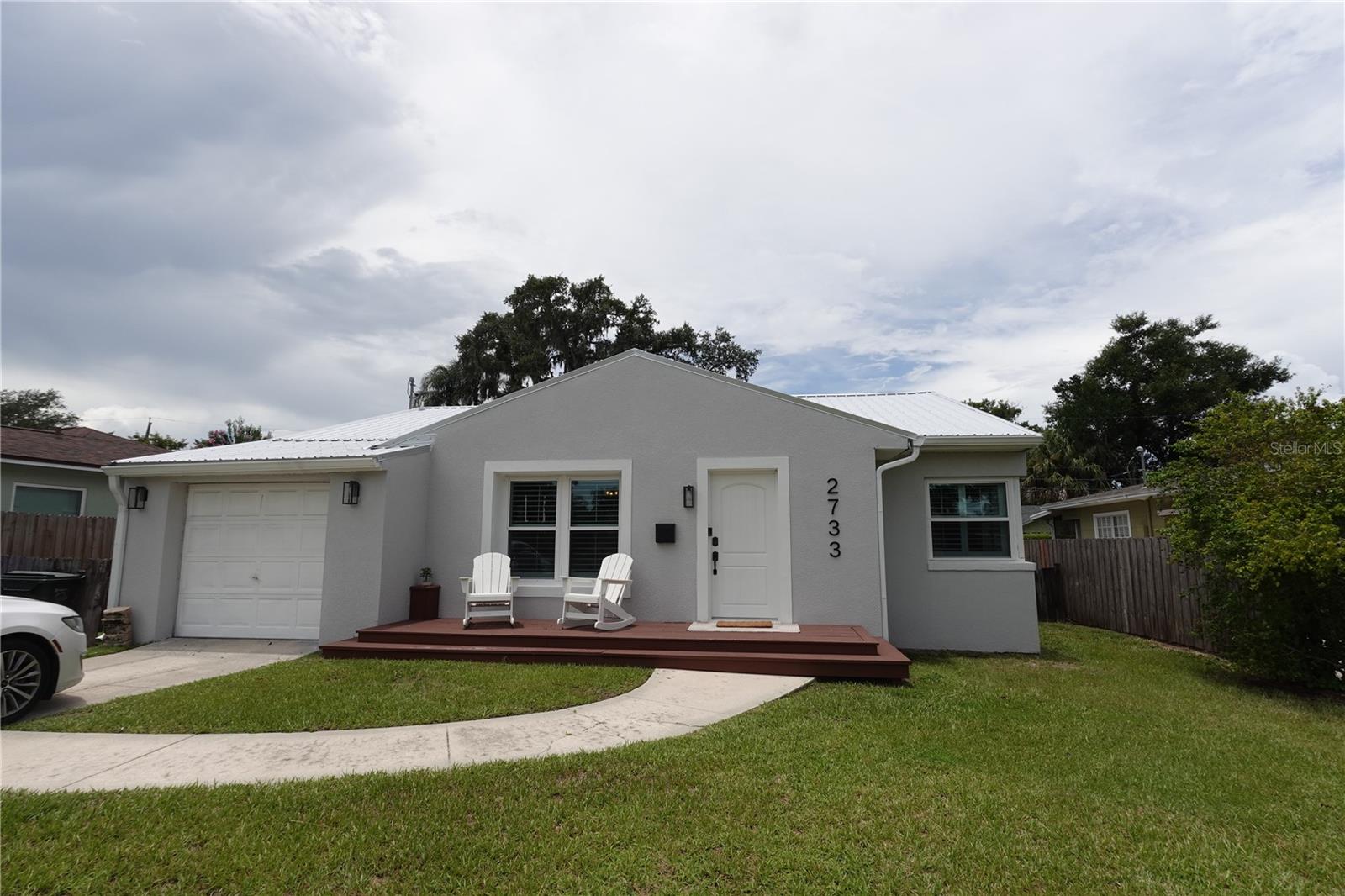 Located in the Heart of Lakeland! This 2 bed, 1 bath is fully remodeled and ready for the perfect tenant. Step inside to discover a bright and open living space filled with natural light, fresh paint, and brand-new windows throughout. The updated kitchen boasts sleek appliances, modern cabinetry, and plenty of counter space for your inner chef. Both bedrooms are generously sized and feature custom built-in closet systems for optimal storage and style. A washer and dryer are included for your convenience, and the fully fenced-in backyard offers privacy and space entertaining, or simply relaxing. Located just a short walk to Lake Hollingsworth.
