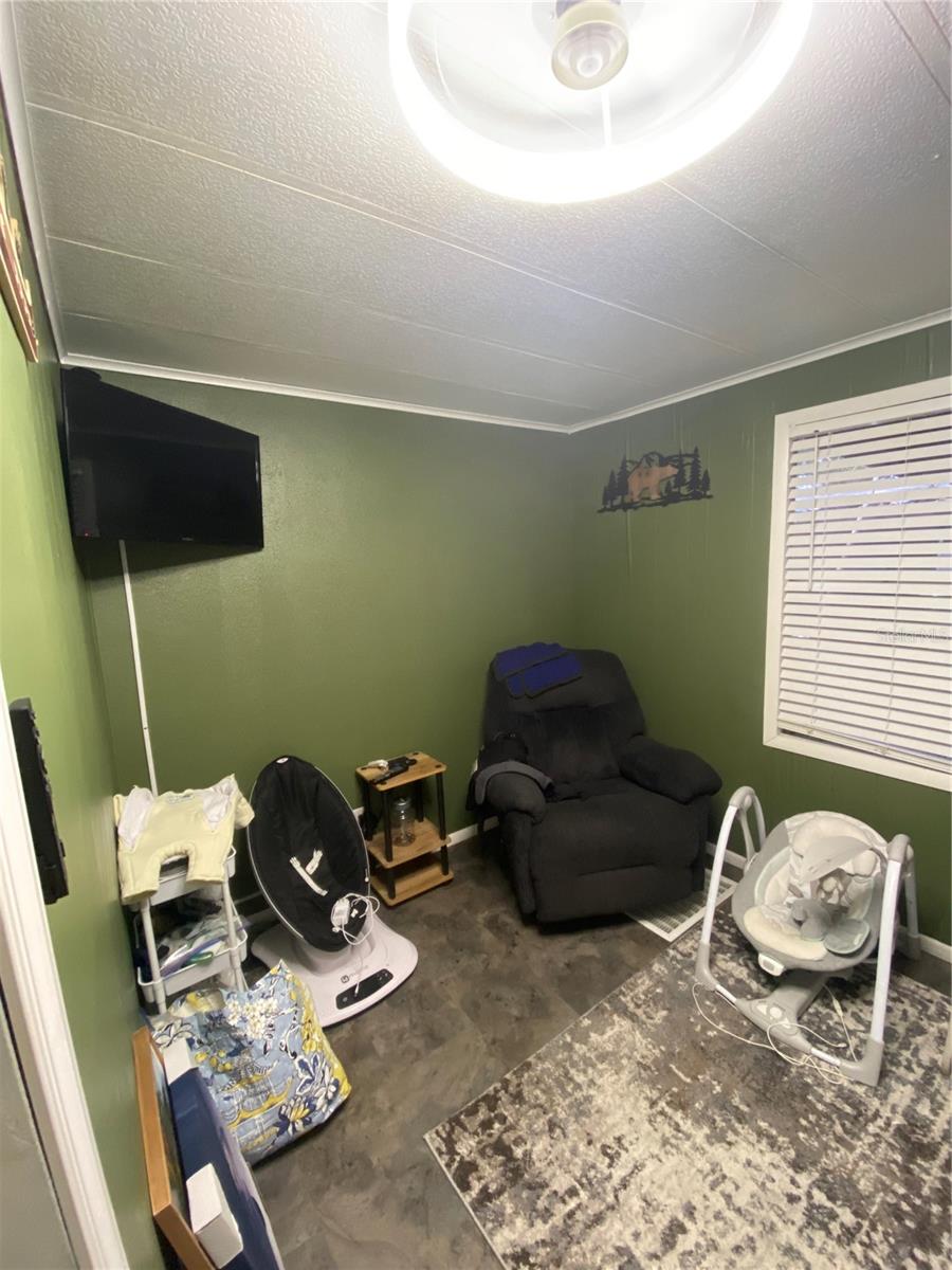 Photo 13 of 26 of 7375 80TH TERRACE mobile home