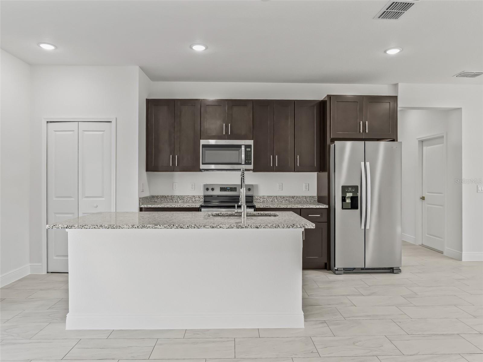 MARION OAKS UN 10 - Residential