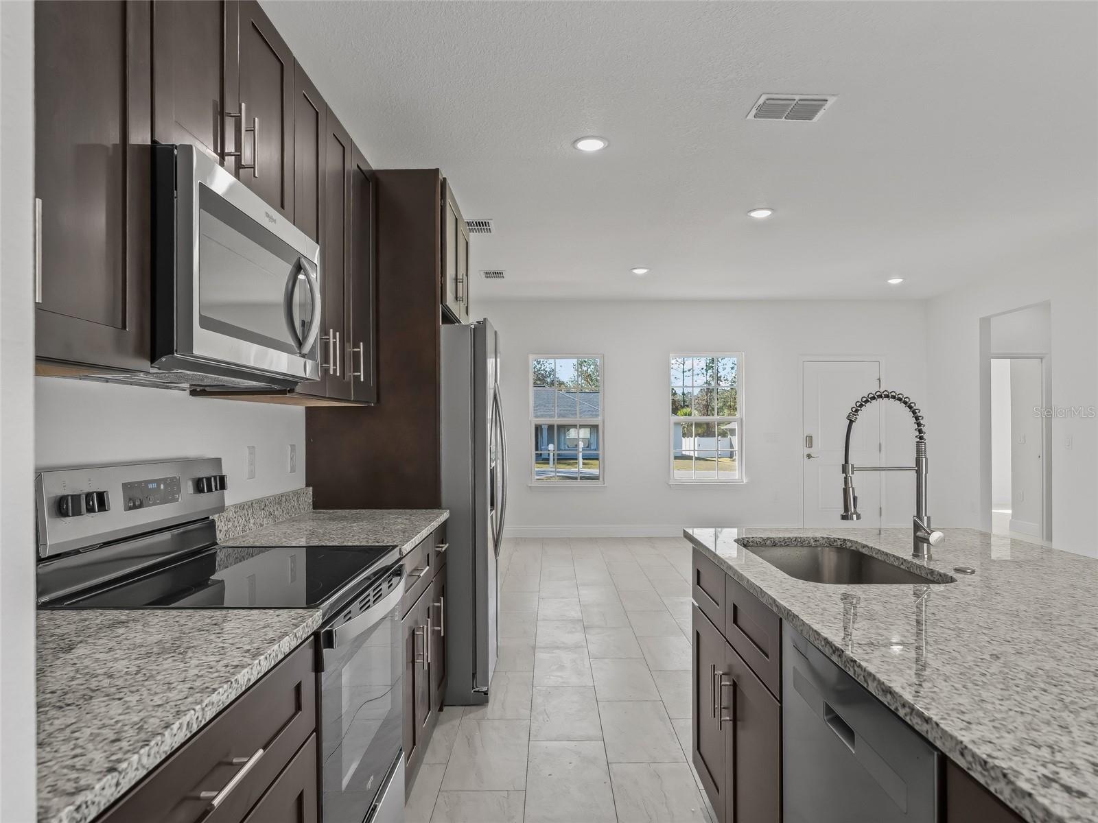 MARION OAKS UN 10 - Residential