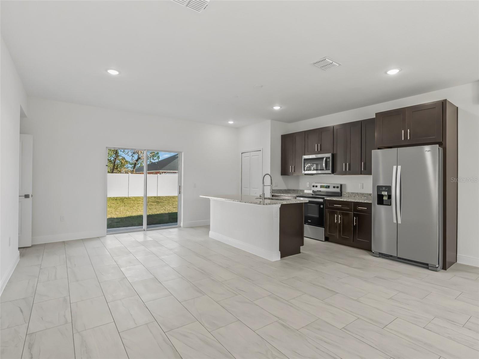 MARION OAKS UN 10 - Residential