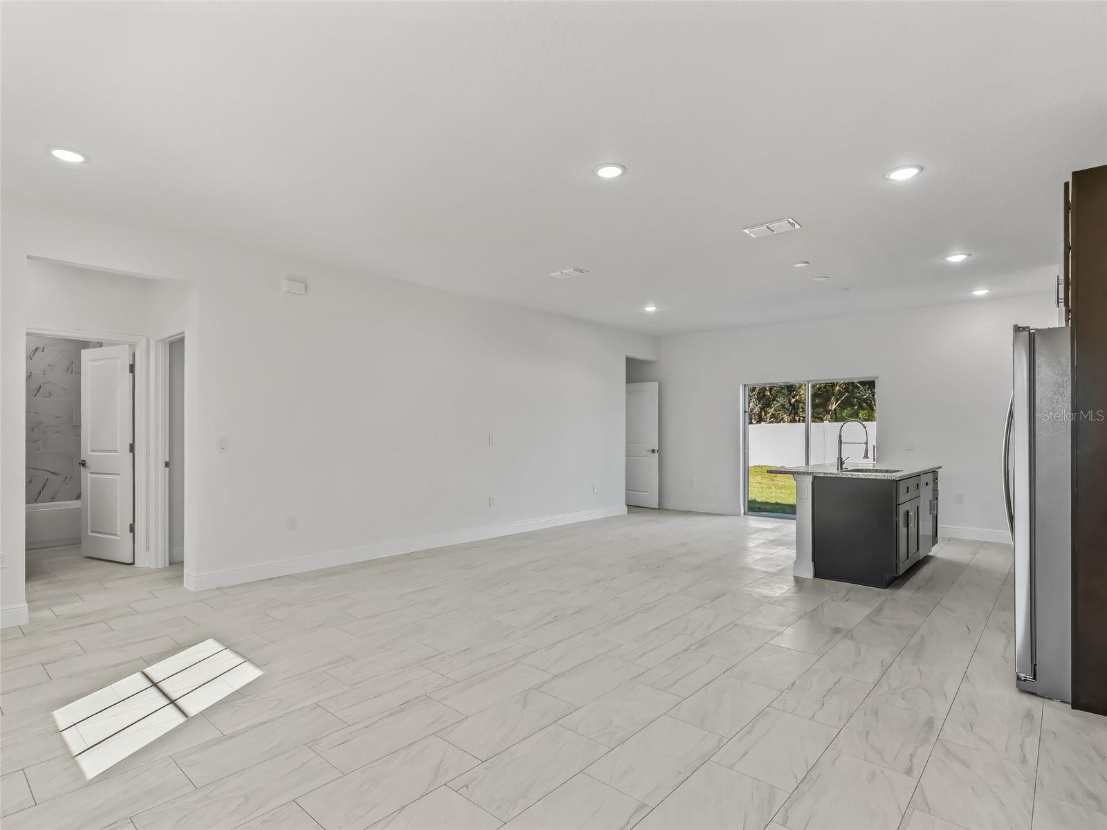 MARION OAKS UN 10 - Residential