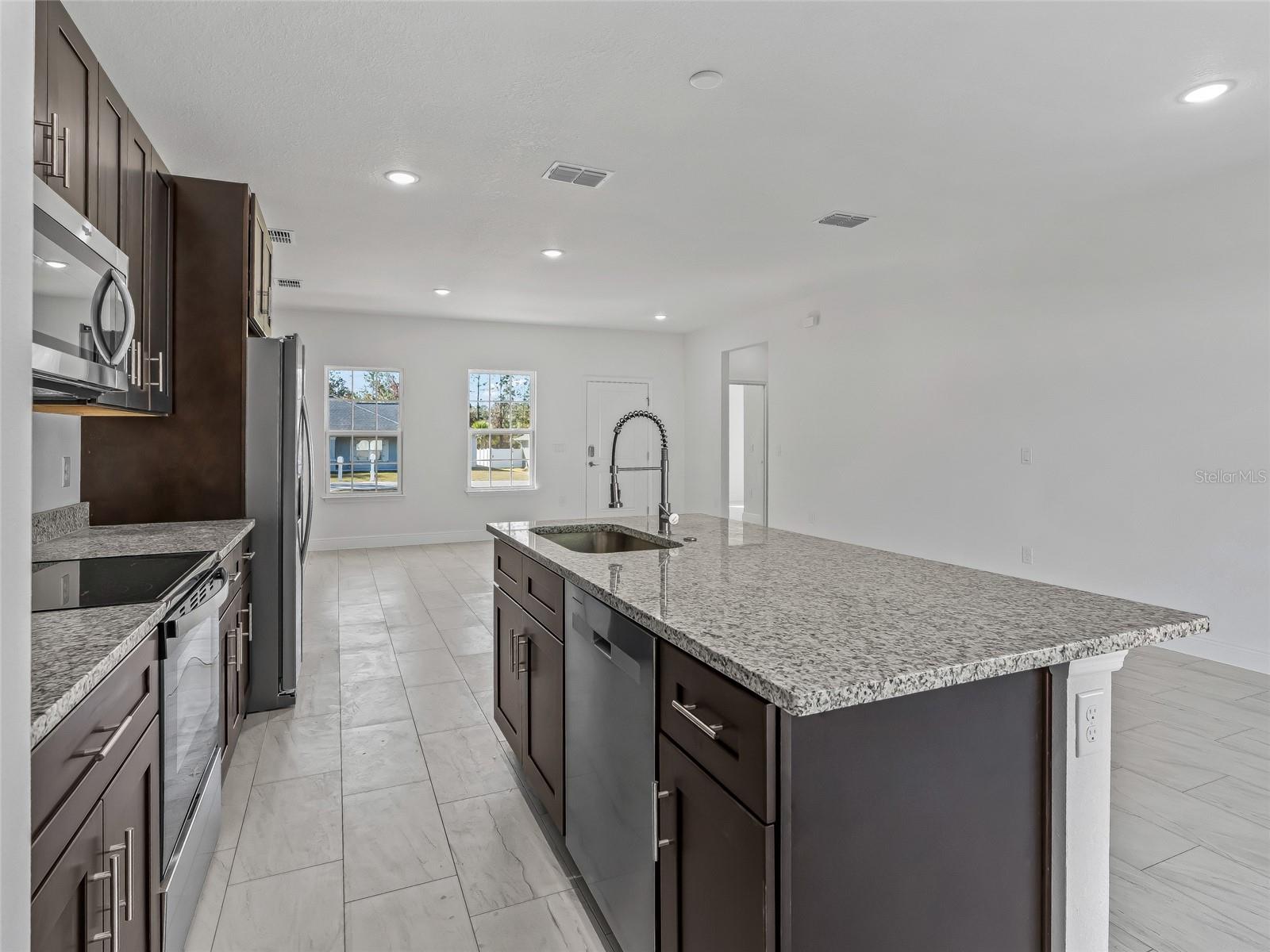 MARION OAKS UN 10 - Residential