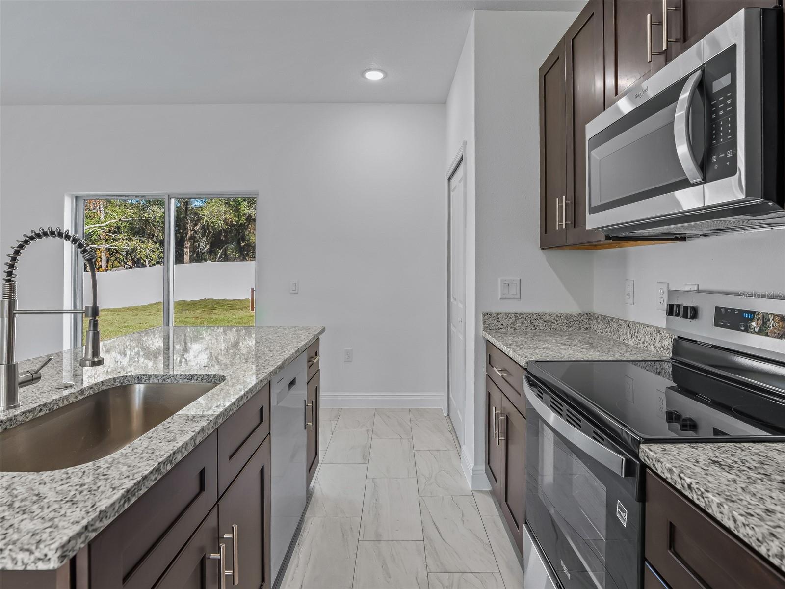 MARION OAKS UN 10 - Residential