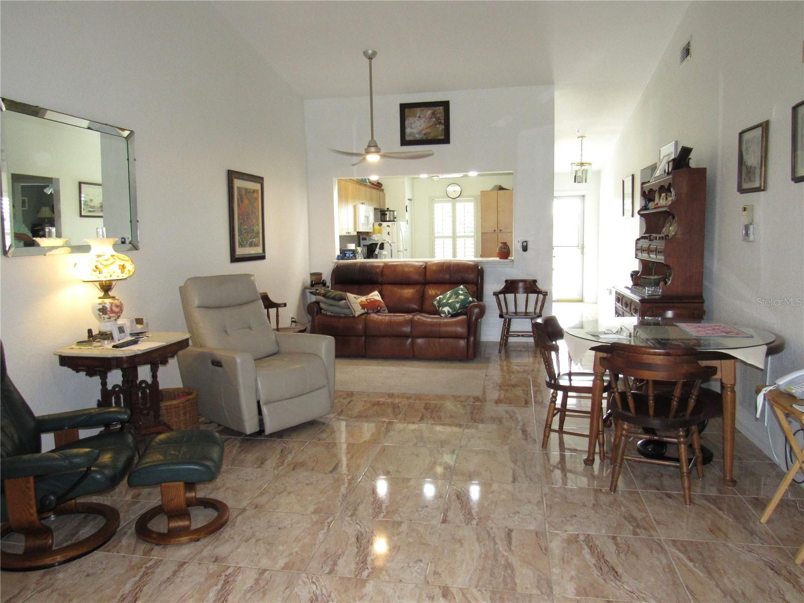 ST JAMES PLACE PH 09 - Residential