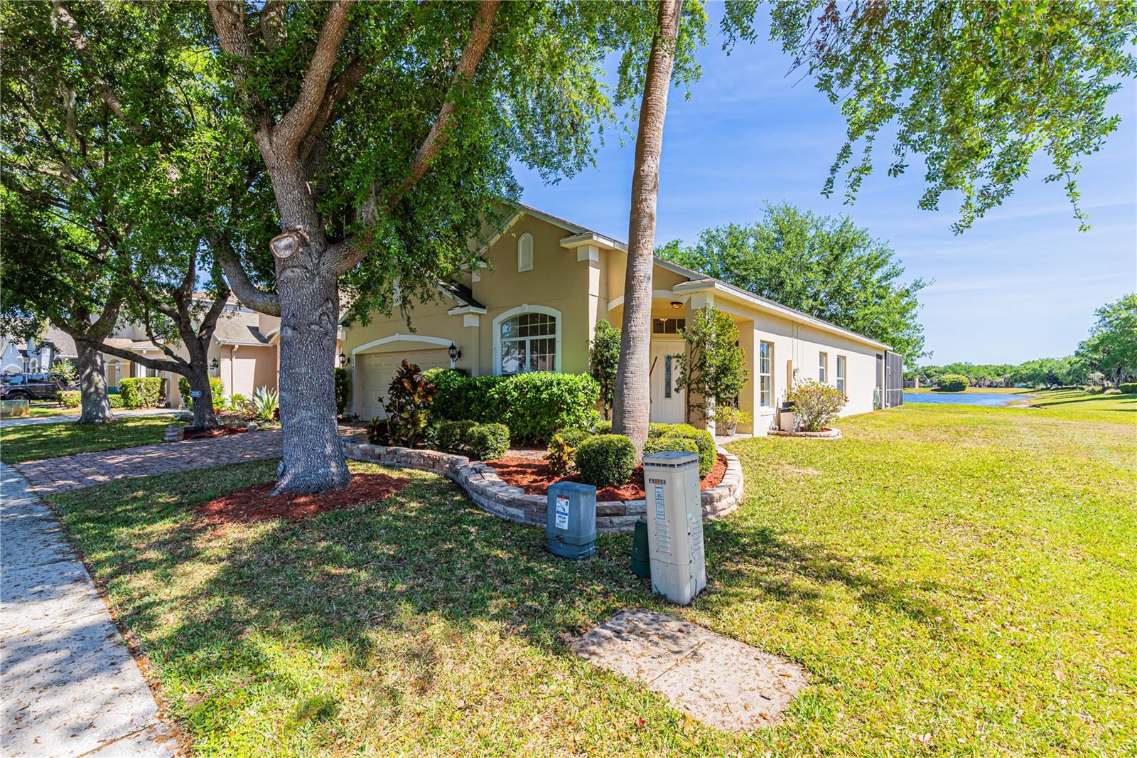 10045 AUTUMN CREEK LANE