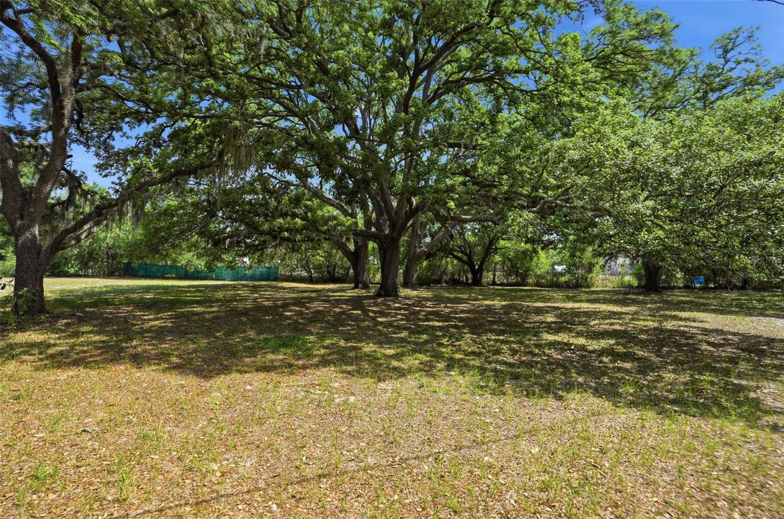 JEAN VAN FARMS - Residential