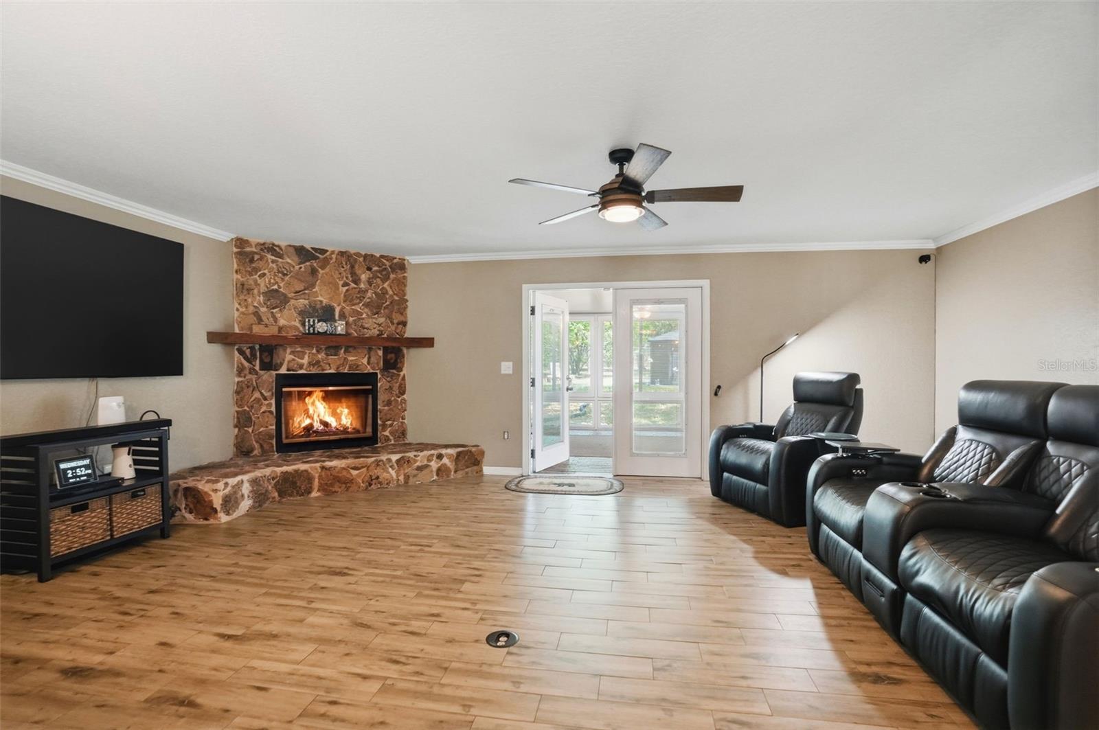 JEAN VAN FARMS - Residential