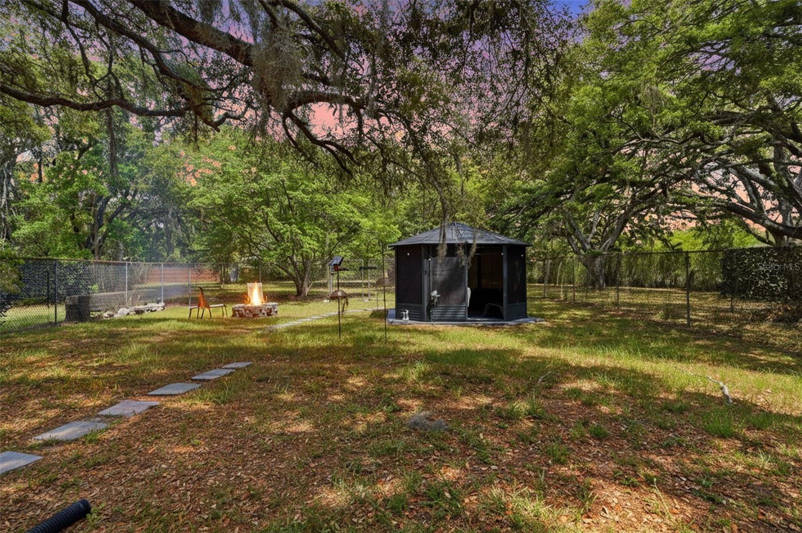 JEAN VAN FARMS - Residential