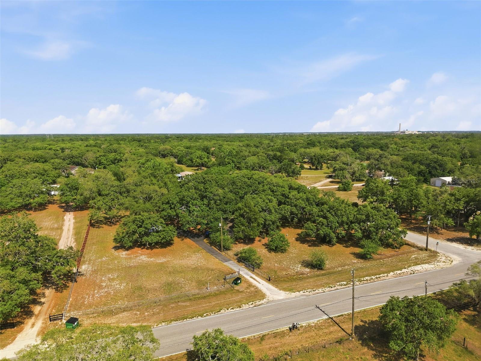 JEAN VAN FARMS - Residential