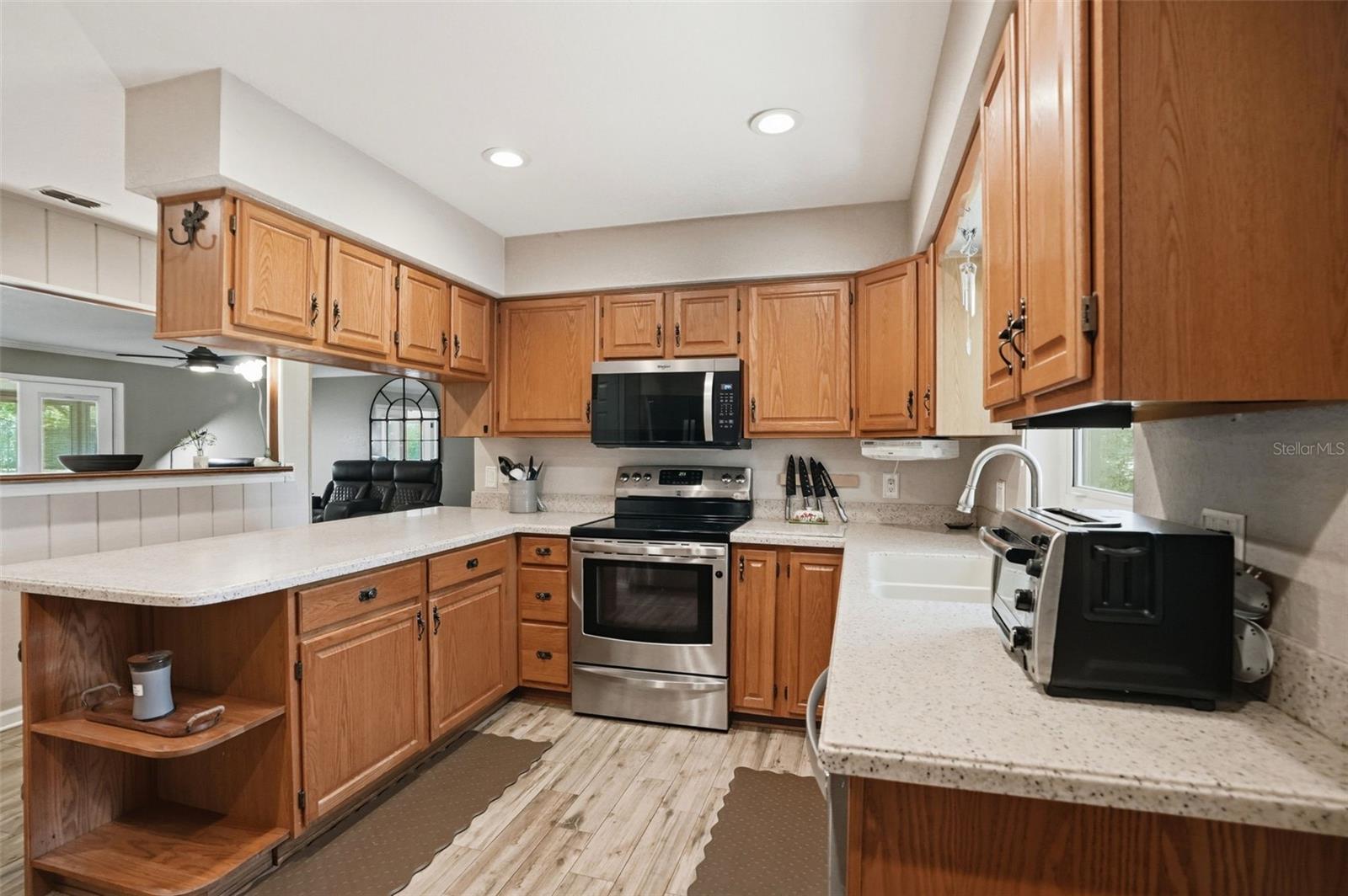 JEAN VAN FARMS - Residential
