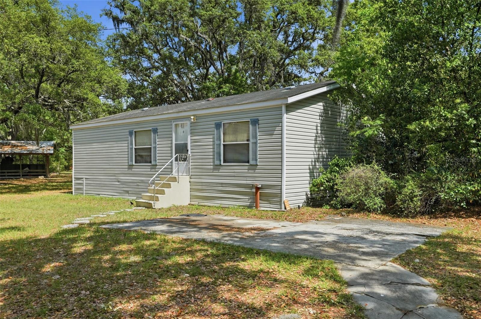 JEAN VAN FARMS - Residential