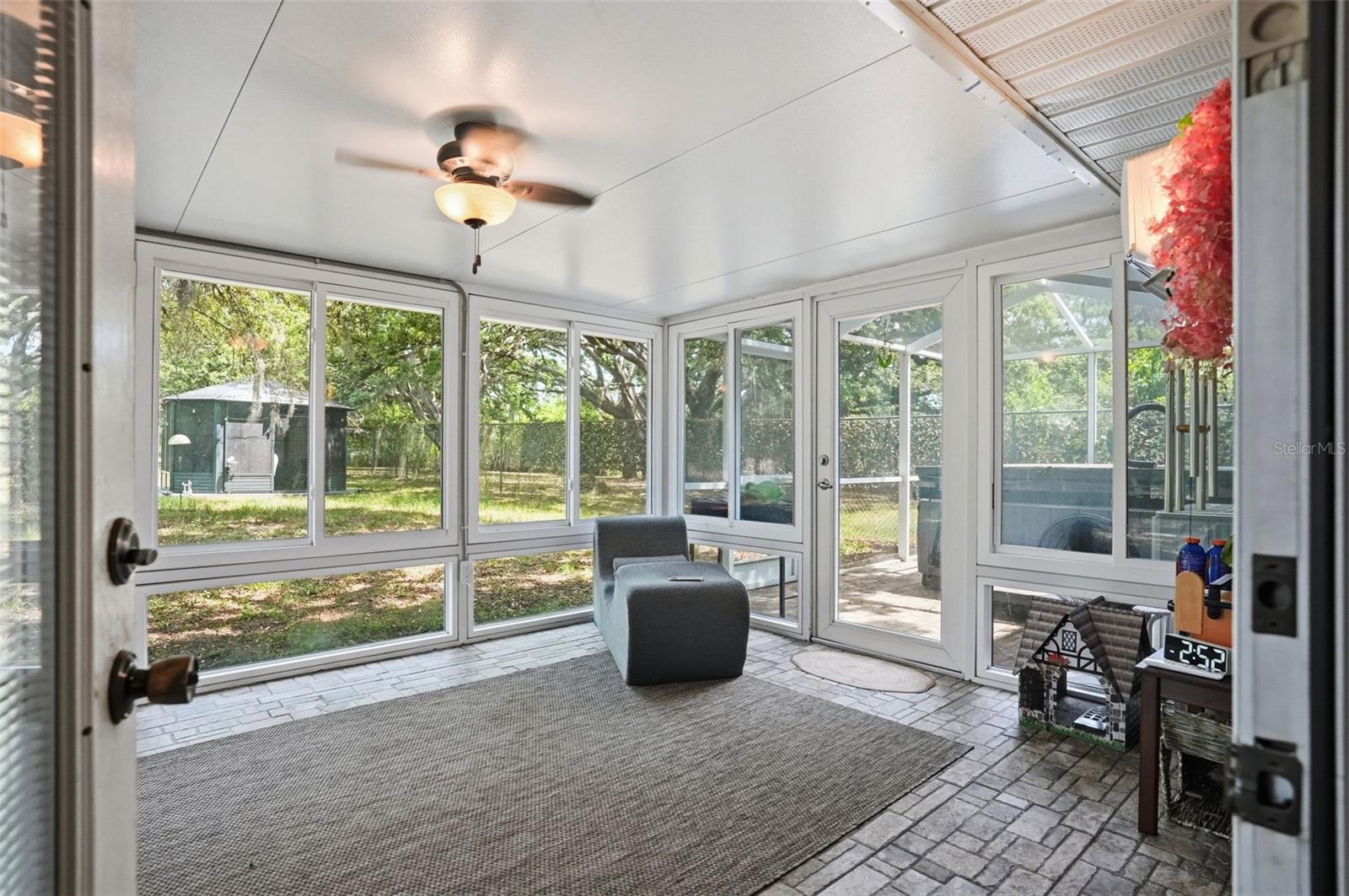 JEAN VAN FARMS - Residential