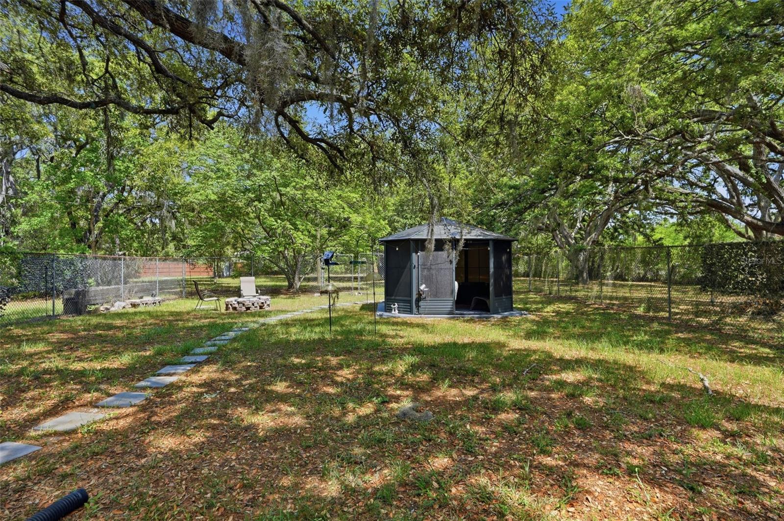 JEAN VAN FARMS - Residential