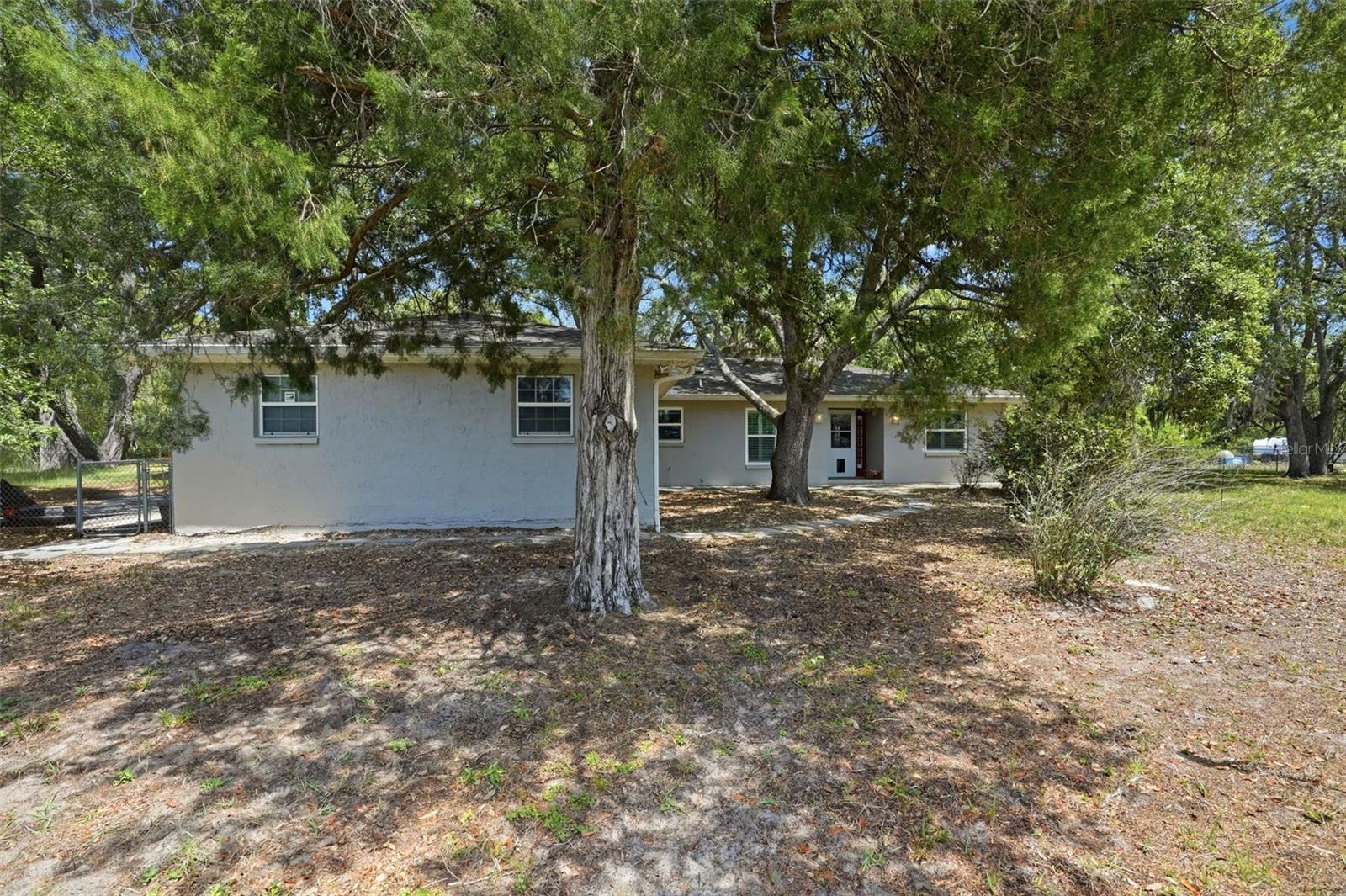 JEAN VAN FARMS - Residential