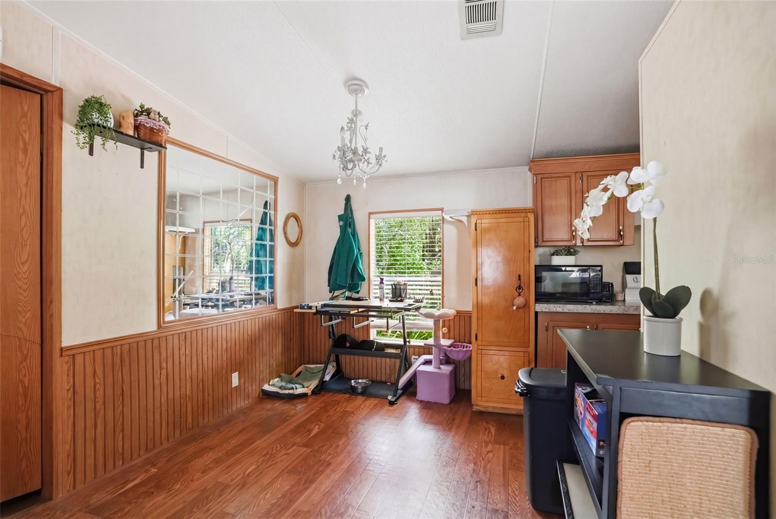 JEAN VAN FARMS - Residential