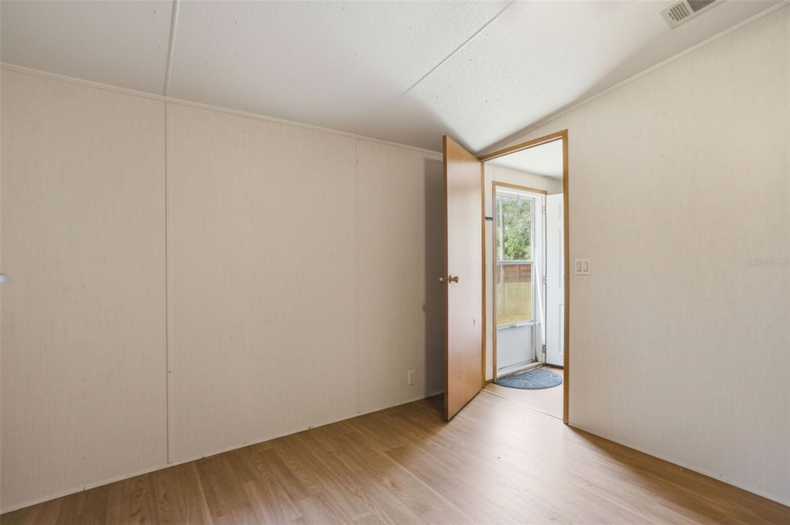 JEAN VAN FARMS - Residential