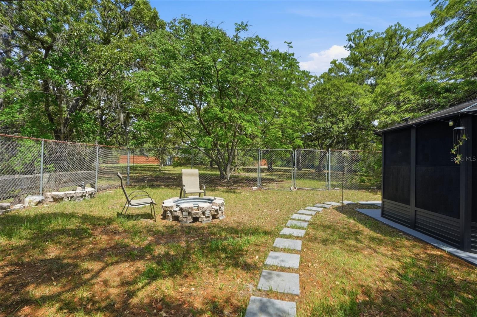 JEAN VAN FARMS - Residential