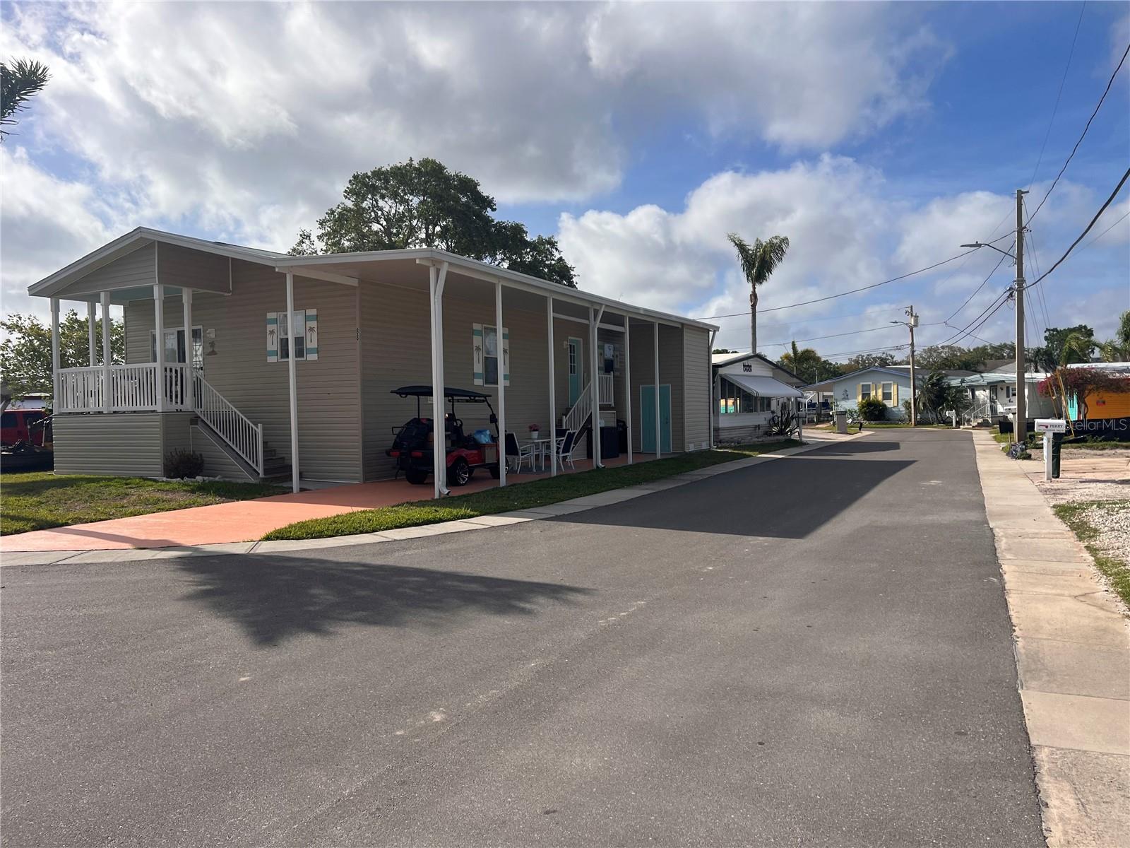 105 SCHOONER DRIVE 105