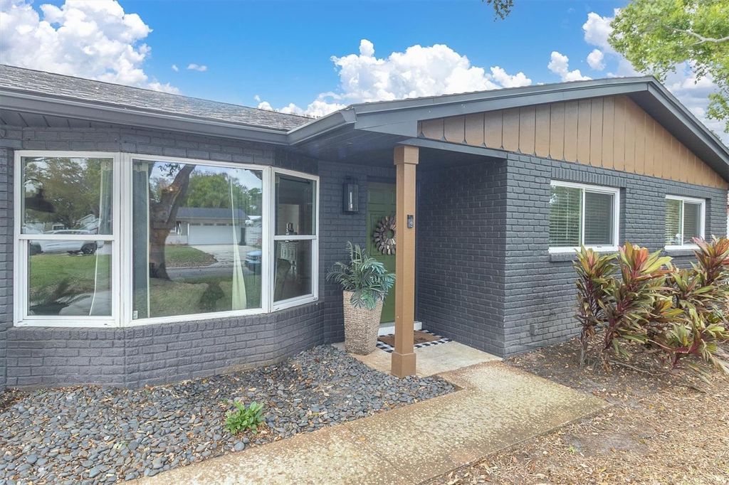 Photo of 13472 Bellewood Avenue, Seminole, FL 33776 (MLS # TB8487433)