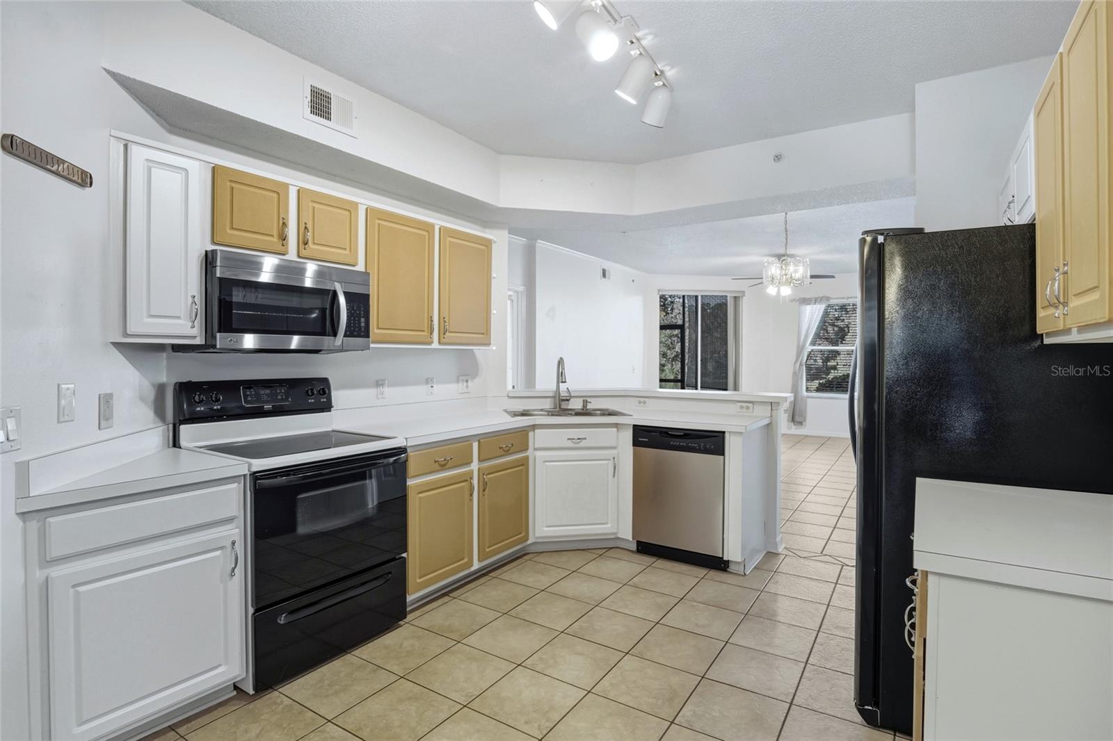 CRANES ROOST CONDO - Residential