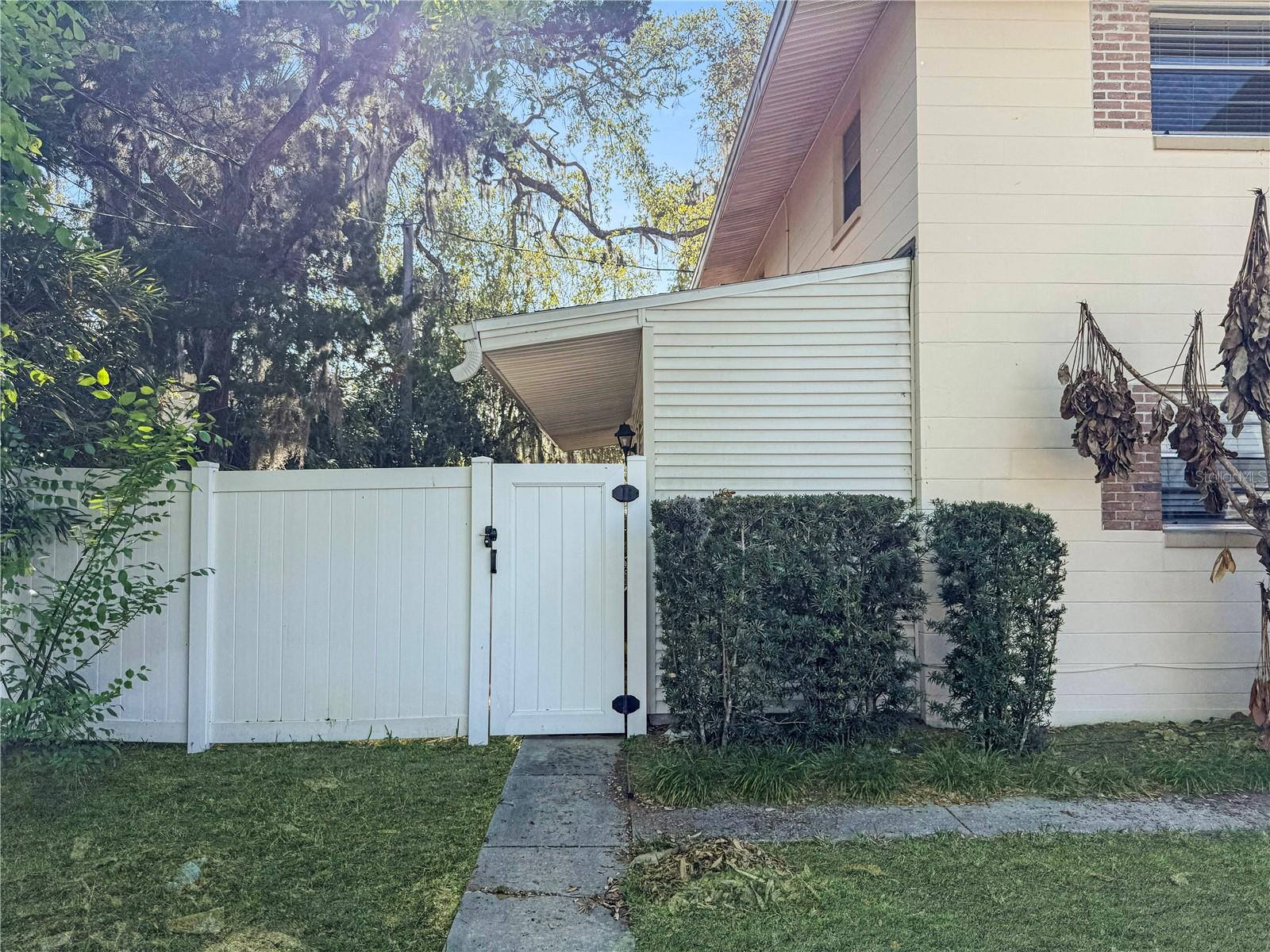 PALM PARK - Residential Income