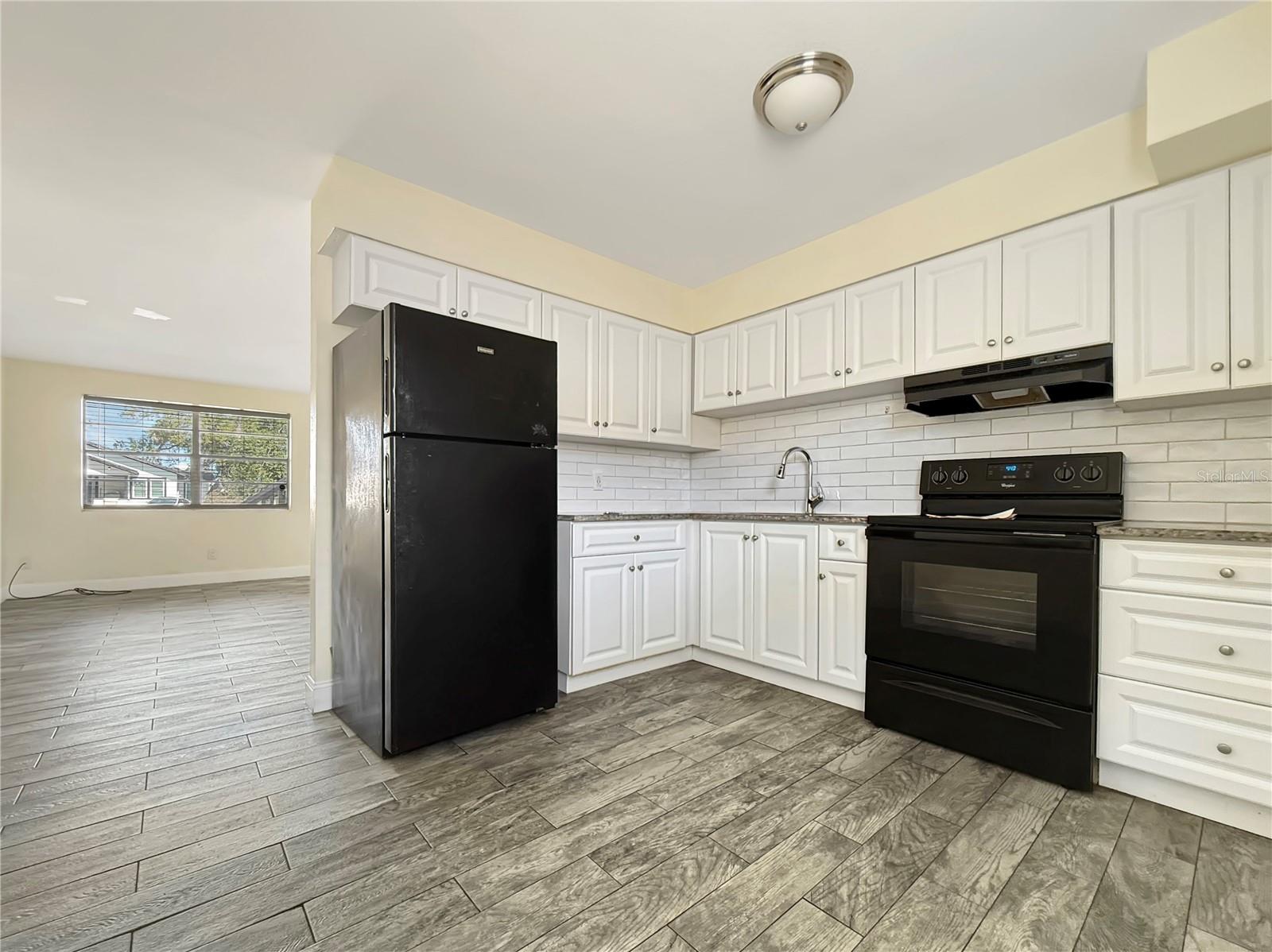 PALM PARK - Residential Income