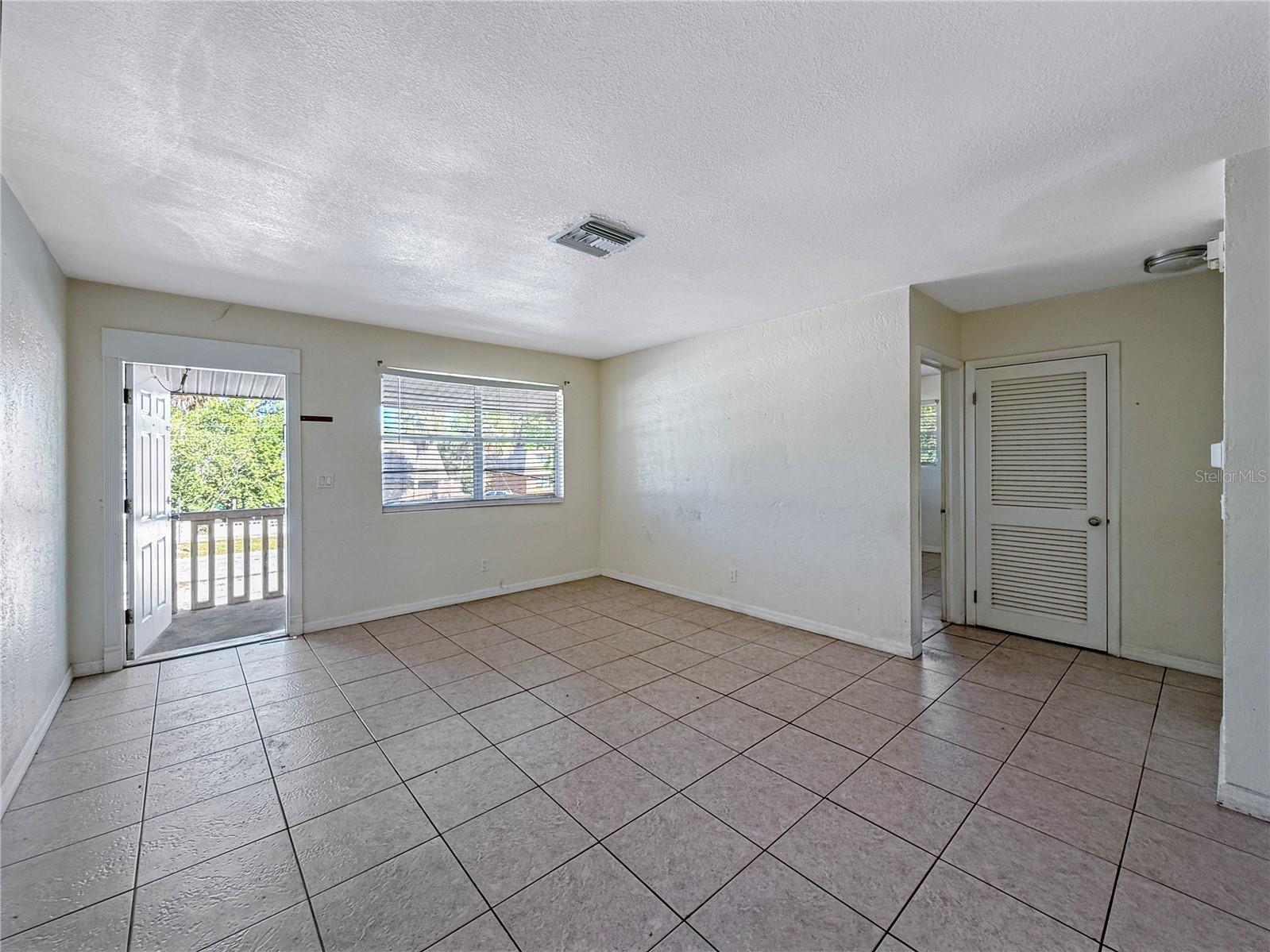 PALM PARK - Residential Income