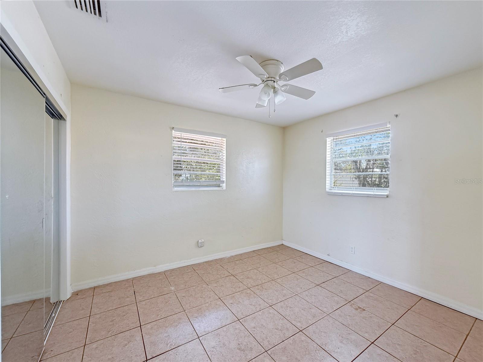 PALM PARK - Residential Income