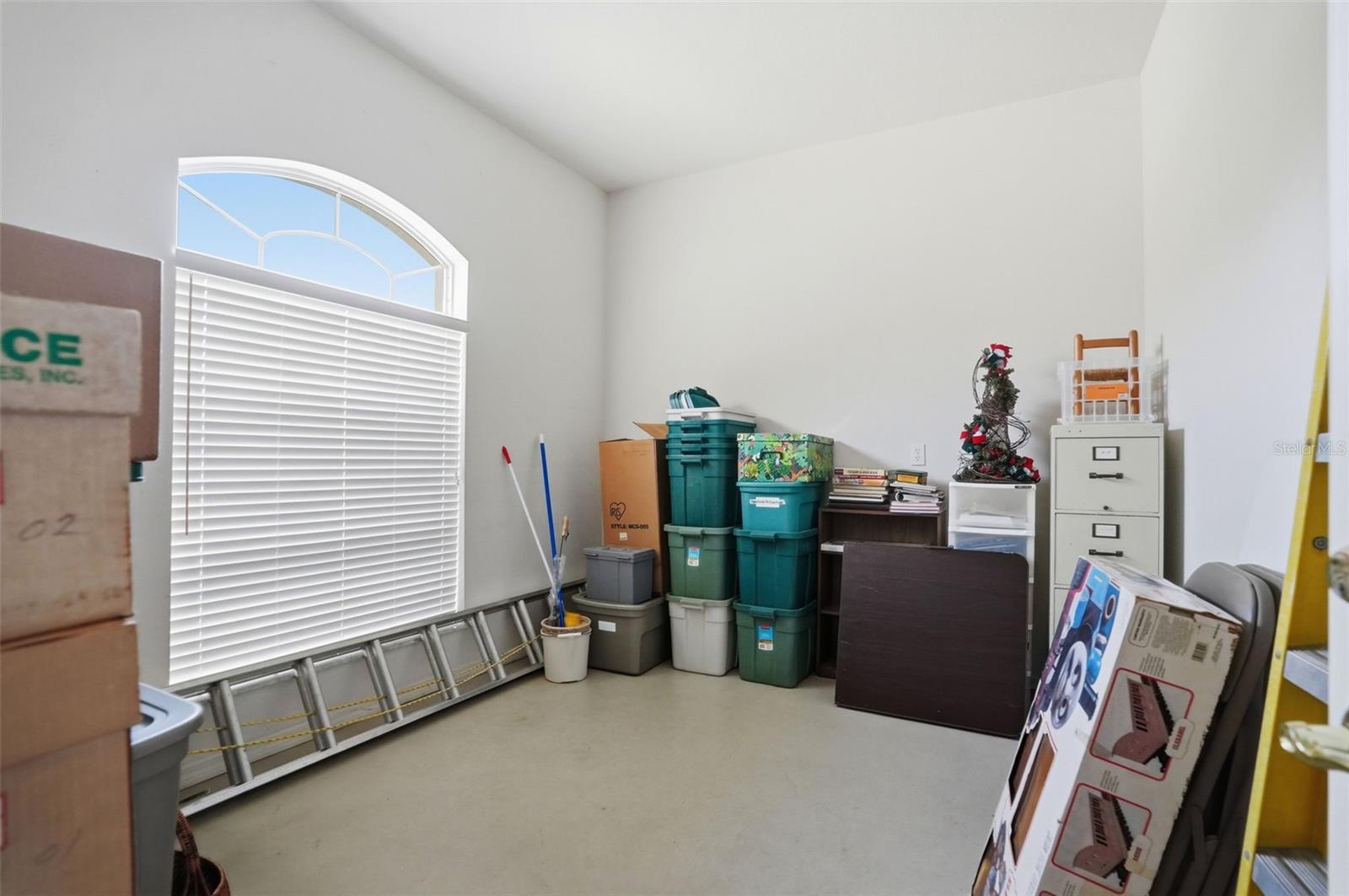 REGENCY OAKS - Residential