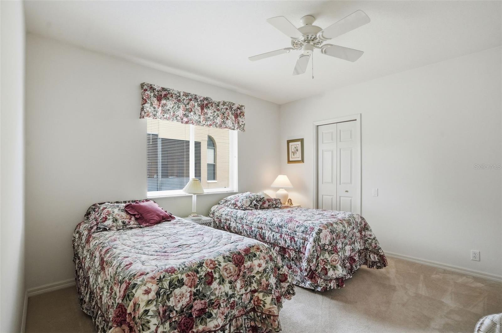 REGENCY OAKS - Residential