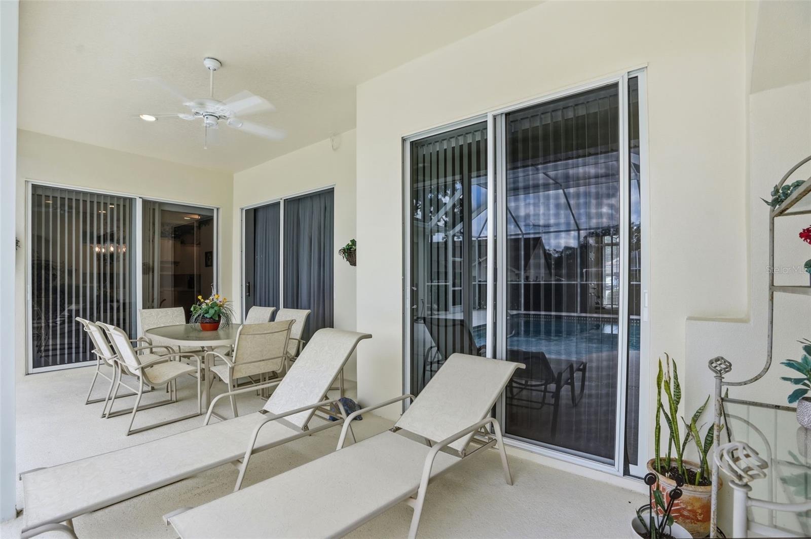 REGENCY OAKS - Residential